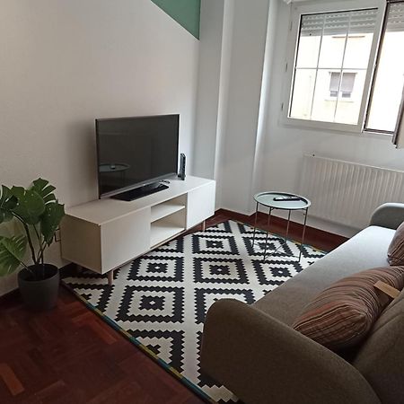 630A Apto Moderno Y Equipado Oviedo Exterior photo
