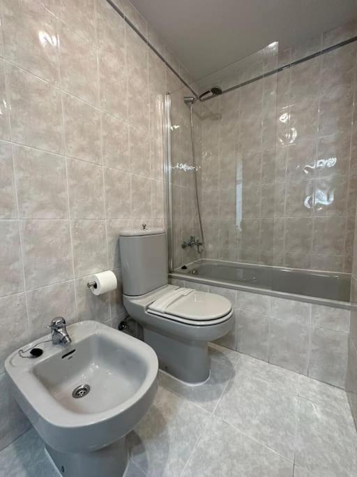 630A Apto Moderno Y Equipado Oviedo Exterior photo