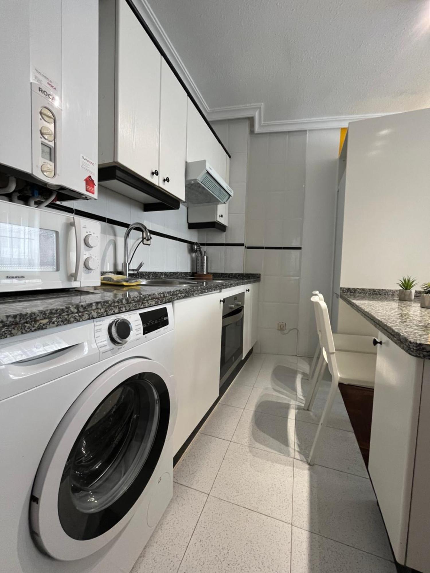 630A Apto Moderno Y Equipado Oviedo Exterior photo